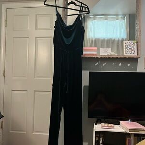 Velvet green, pantsuit